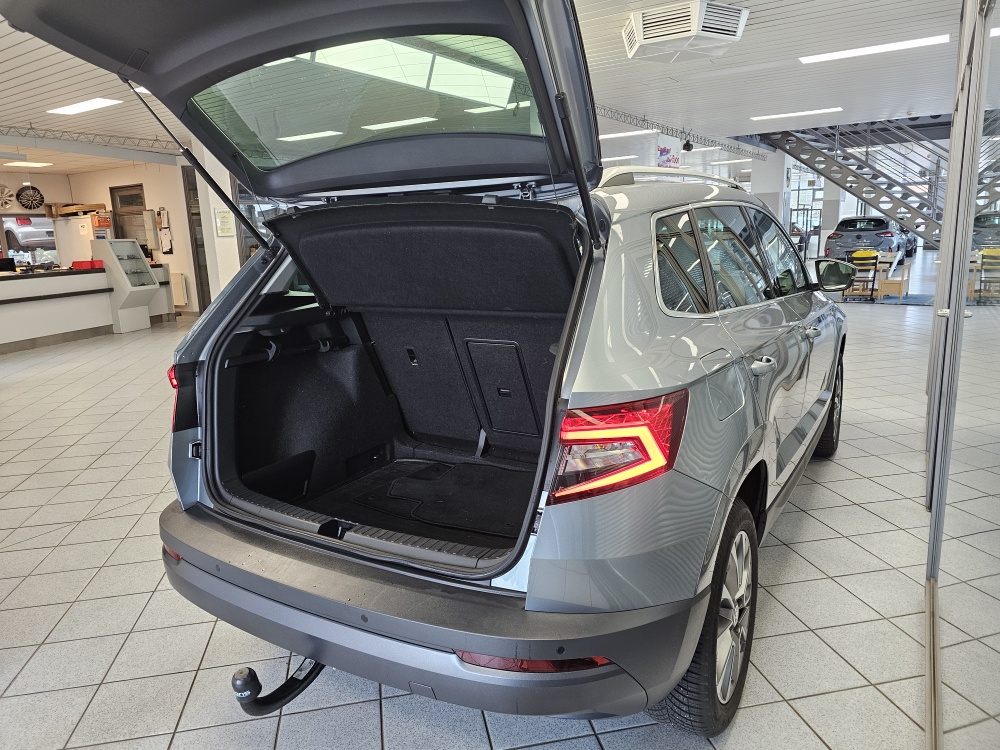 Skoda Karoq bei Hoffmann Automobile in Wolfsburg kaufen und sofort mitnehmen - Bild 2