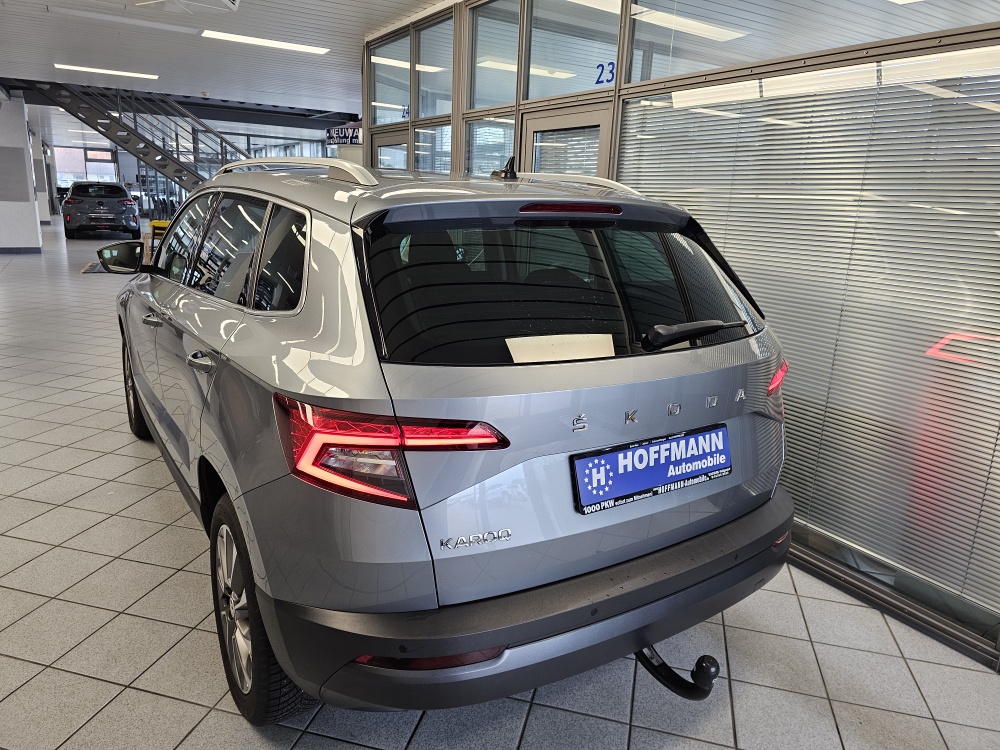 Skoda Karoq bei Hoffmann Automobile in Wolfsburg kaufen und sofort mitnehmen - Bild 4