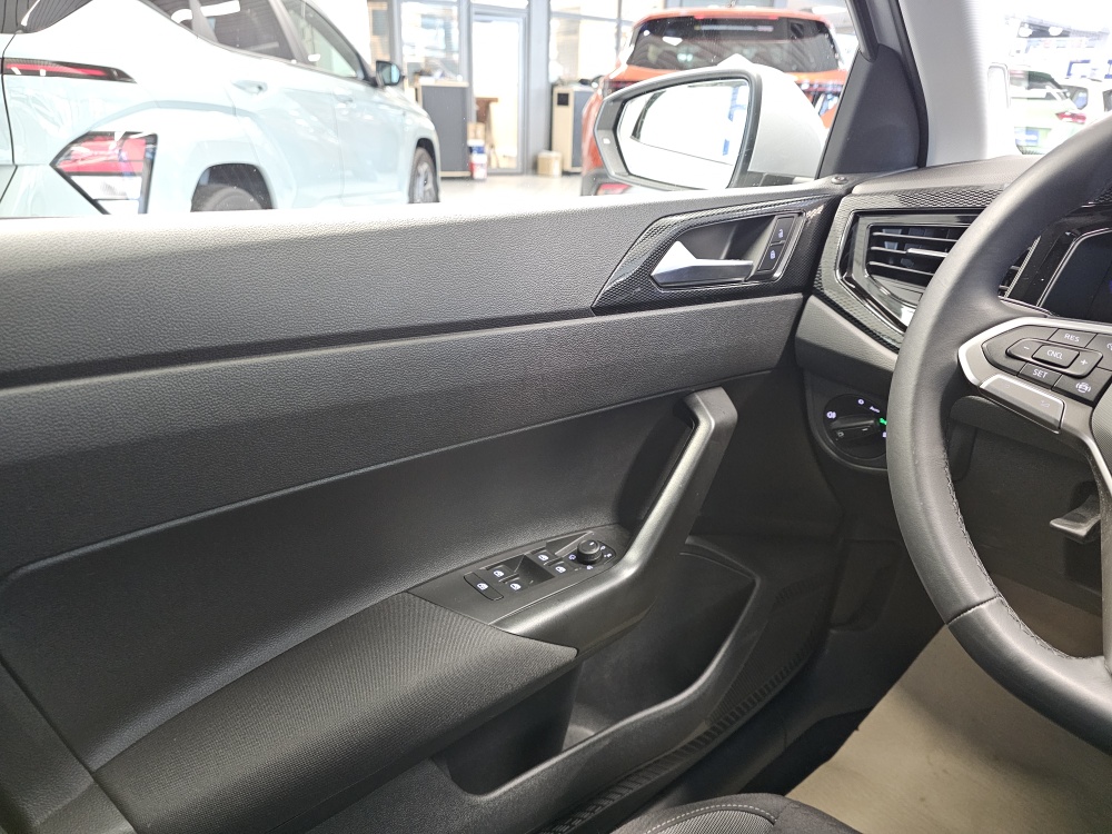 VW Polo bei Hoffmann Automobile in Wolfsburg kaufen und sofort mitnehmen - Bild 18