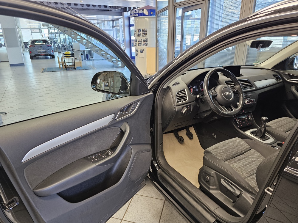 Audi Q3 bei Hoffmann Automobile in Wolfsburg kaufen und sofort mitnehmen - Bild 21