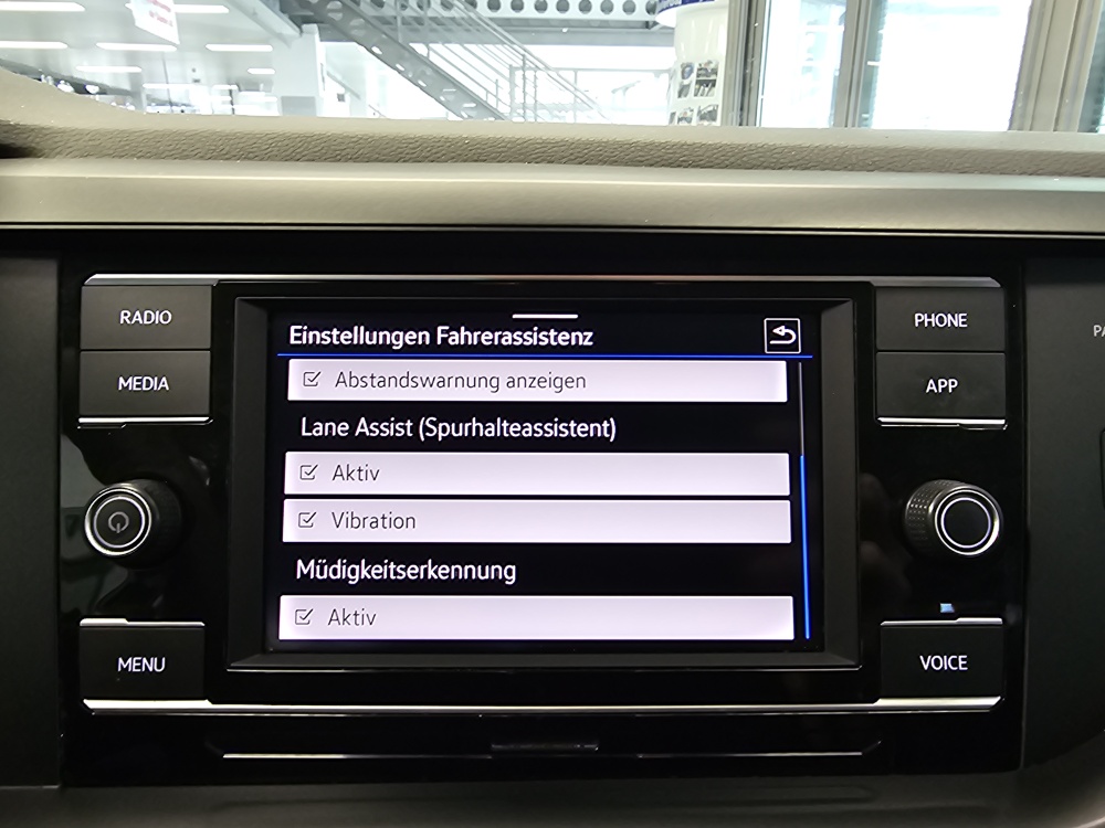 VW Polo bei Hoffmann Automobile in Wolfsburg kaufen und sofort mitnehmen - Bild 11