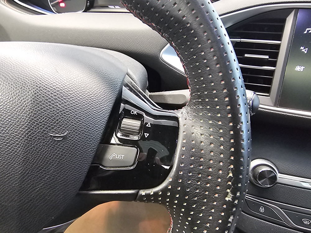 Peugeot 308 bei Hoffmann Automobile in Wolfsburg kaufen und sofort mitnehmen - Bild 16