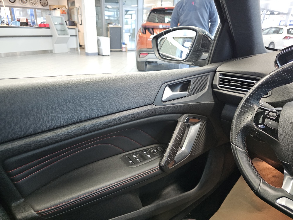 Peugeot 308 bei Hoffmann Automobile in Wolfsburg kaufen und sofort mitnehmen - Bild 18
