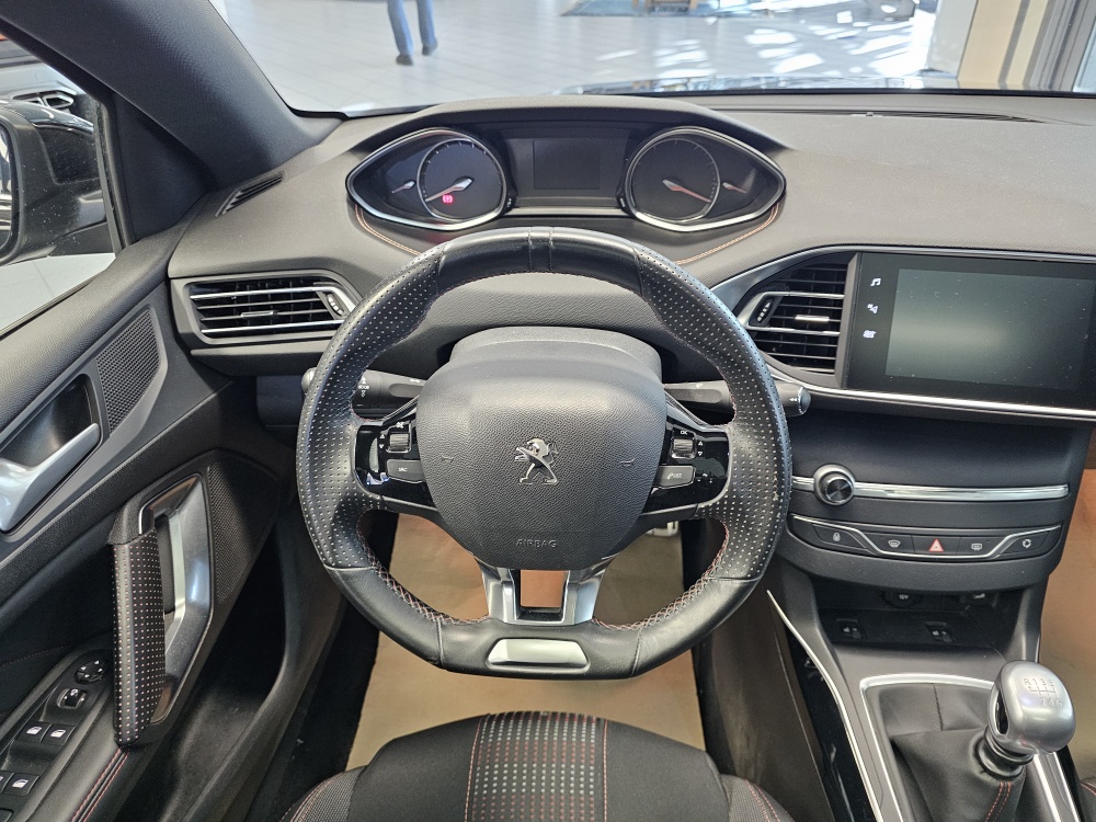 Peugeot 308 bei Hoffmann Automobile in Wolfsburg kaufen und sofort mitnehmen - Bild 19