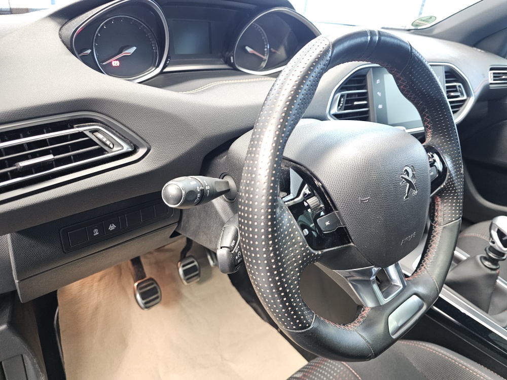 Peugeot 308 bei Hoffmann Automobile in Wolfsburg kaufen und sofort mitnehmen - Bild 20