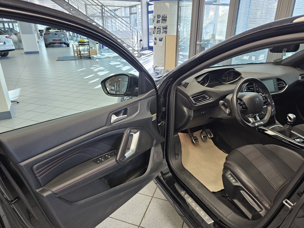 Peugeot 308 bei Hoffmann Automobile in Wolfsburg kaufen und sofort mitnehmen - Bild 26