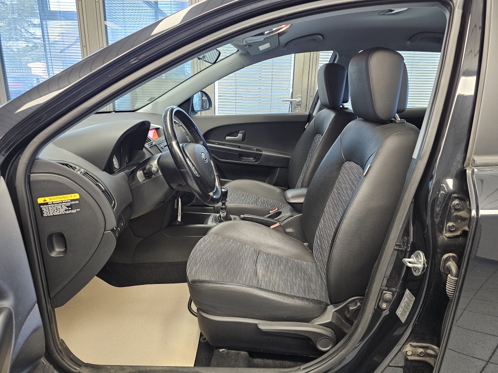 Kia Ceed bei Hoffmann Automobile in Wolfsburg kaufen und sofort mitnehmen - Bild 16