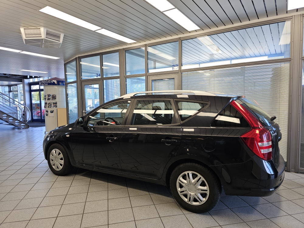 Kia Ceed bei Hoffmann Automobile in Wolfsburg kaufen und sofort mitnehmen - Bild 18