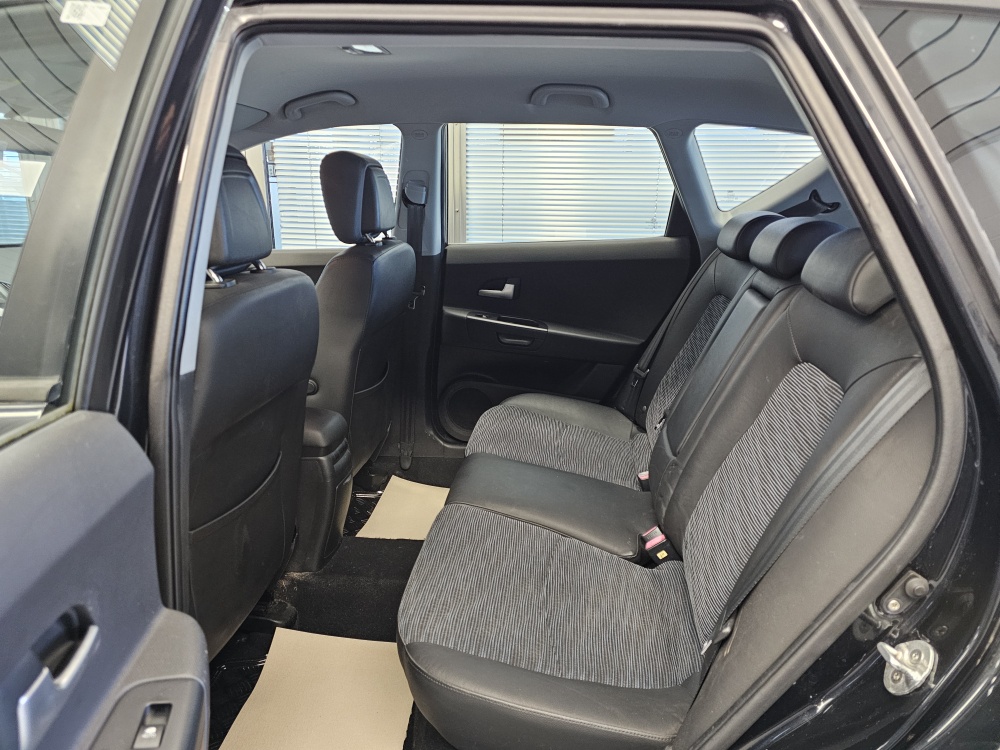 Kia Ceed bei Hoffmann Automobile in Wolfsburg kaufen und sofort mitnehmen - Bild 6