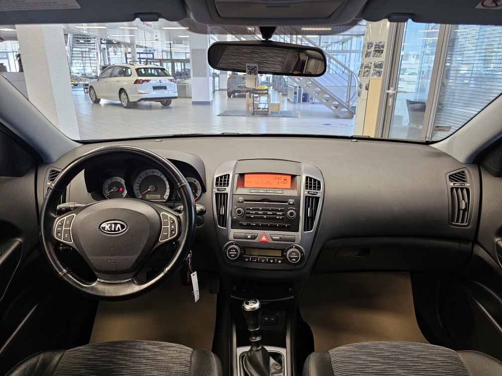 Kia Ceed bei Hoffmann Automobile in Wolfsburg kaufen und sofort mitnehmen - Bild 7