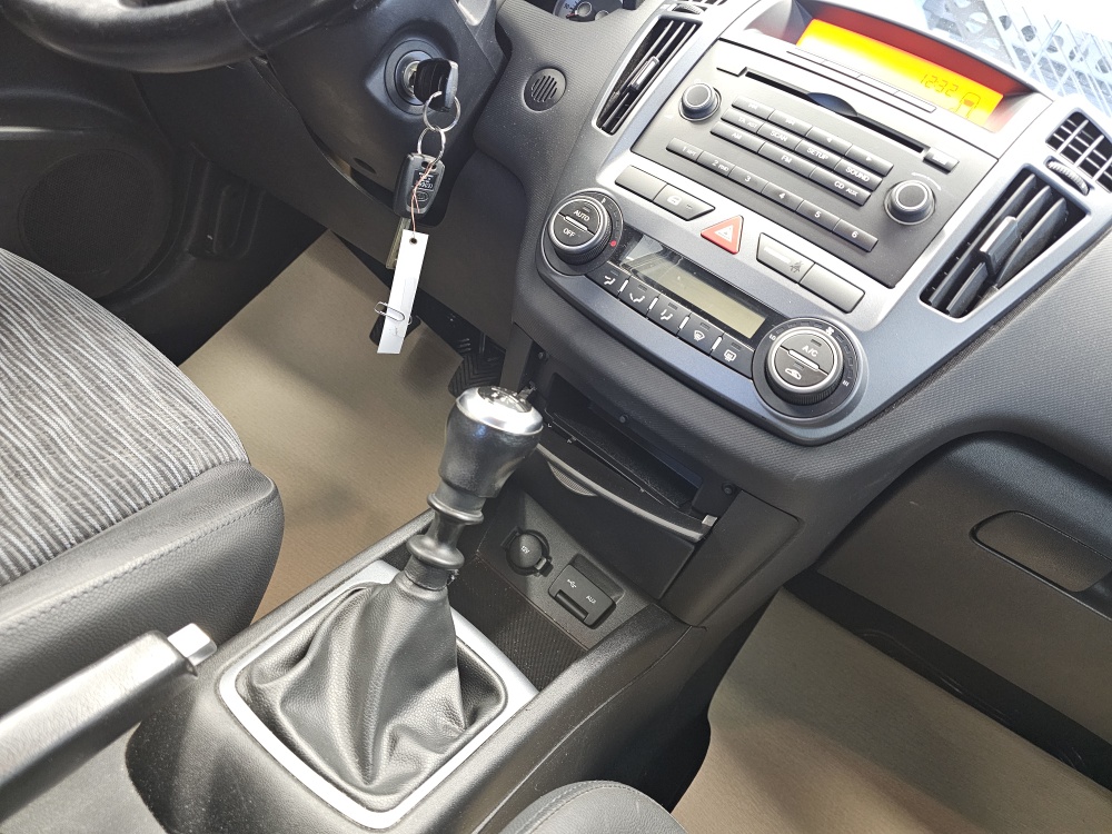 Kia Ceed bei Hoffmann Automobile in Wolfsburg kaufen und sofort mitnehmen - Bild 8