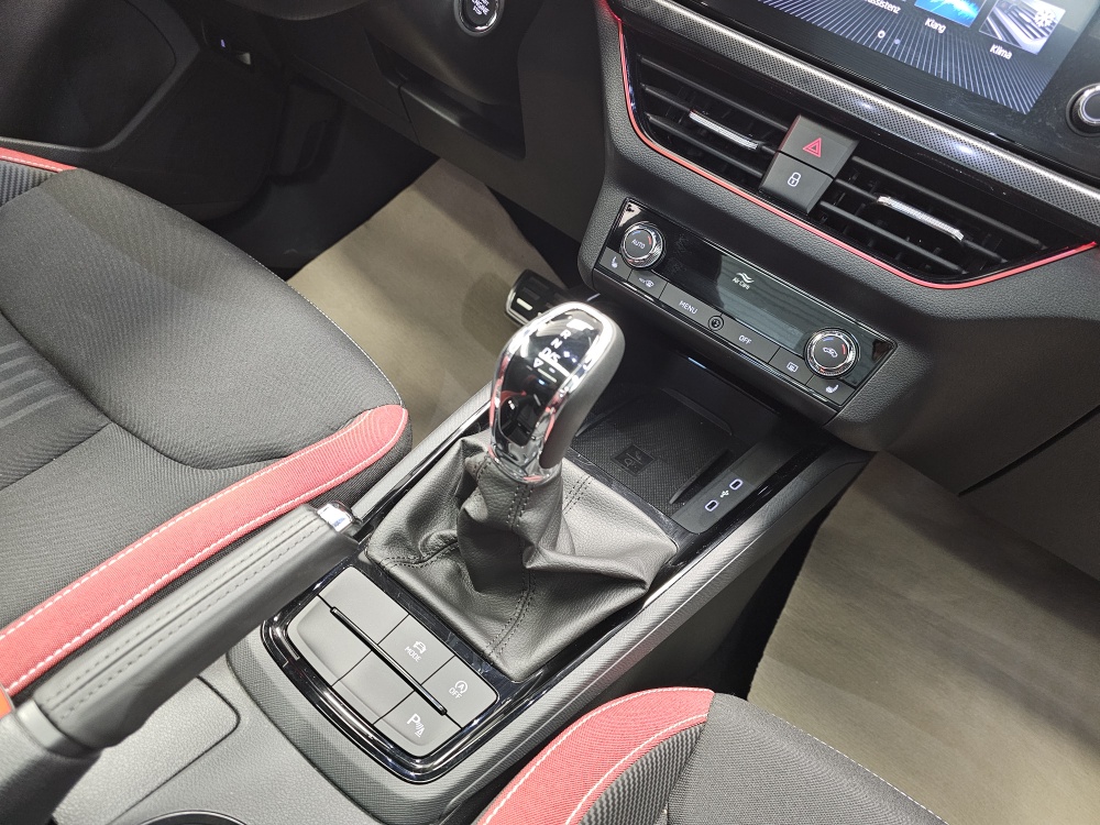 Skoda Kamiq bei Hoffmann Automobile in Wolfsburg kaufen und sofort mitnehmen - Bild 9