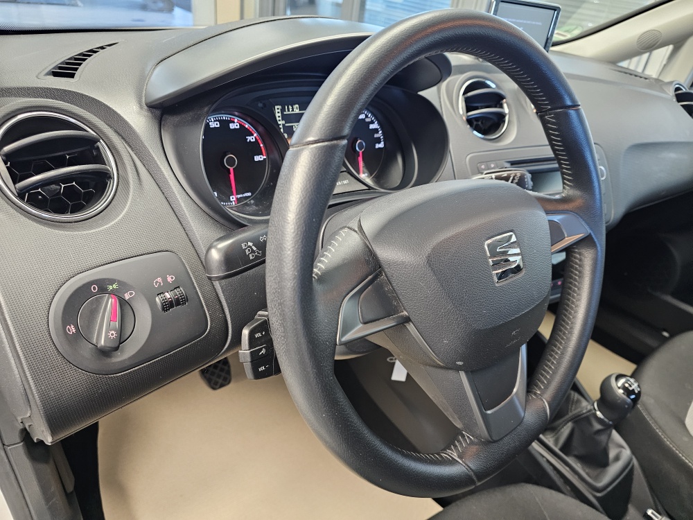 Seat Ibiza bei Hoffmann Automobile in Wolfsburg kaufen und sofort mitnehmen - Bild 13