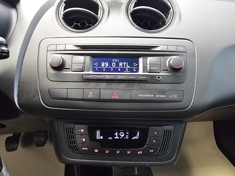 Seat Ibiza bei Hoffmann Automobile in Wolfsburg kaufen und sofort mitnehmen - Bild 8