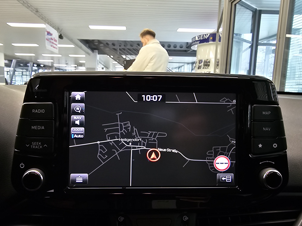Hyundai i30 bei Hoffmann Automobile in Wolfsburg kaufen und sofort mitnehmen - Bild 13
