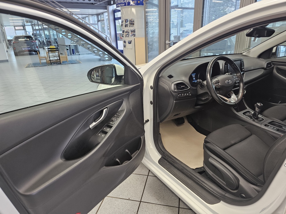 Hyundai i30 bei Hoffmann Automobile in Wolfsburg kaufen und sofort mitnehmen - Bild 22