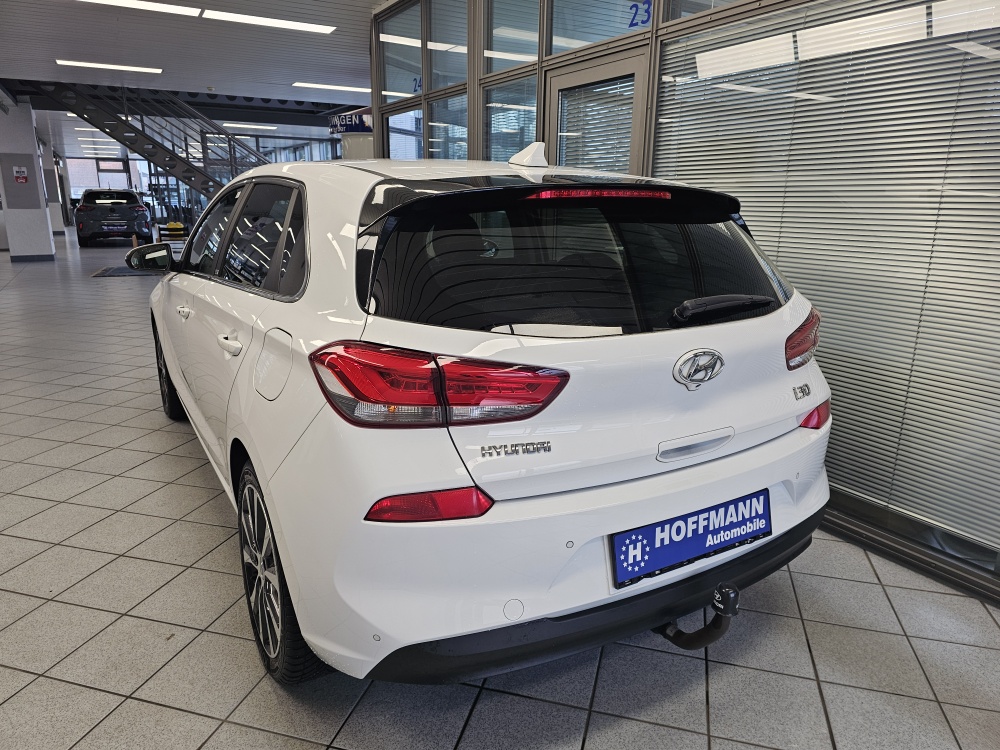 Hyundai i30 bei Hoffmann Automobile in Wolfsburg kaufen und sofort mitnehmen - Bild 4