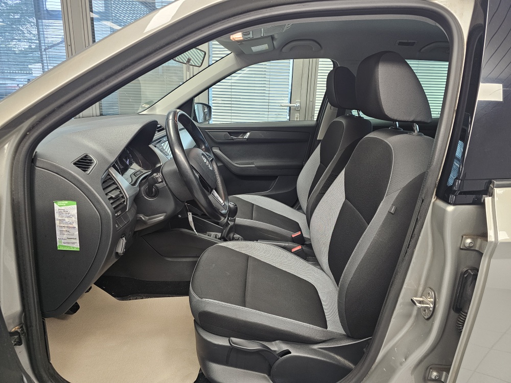 Skoda Fabia bei Hoffmann Automobile in Wolfsburg kaufen und sofort mitnehmen - Bild 14