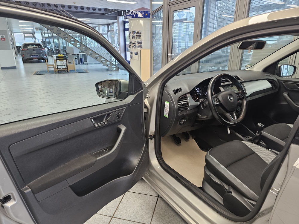 Skoda Fabia bei Hoffmann Automobile in Wolfsburg kaufen und sofort mitnehmen - Bild 15