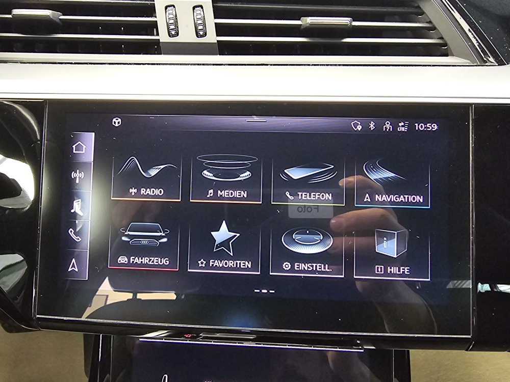 Audi e-tron bei Hoffmann Automobile in Wolfsburg kaufen und sofort mitnehmen - Bild 10