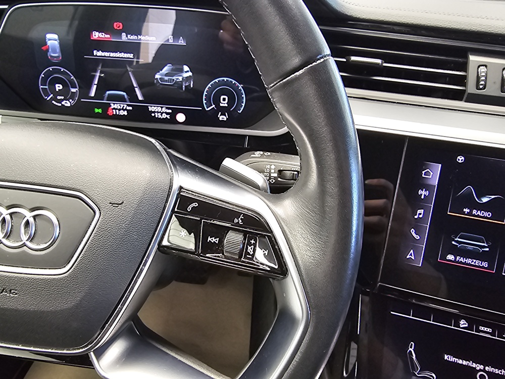 Audi e-tron bei Hoffmann Automobile in Wolfsburg kaufen und sofort mitnehmen - Bild 21