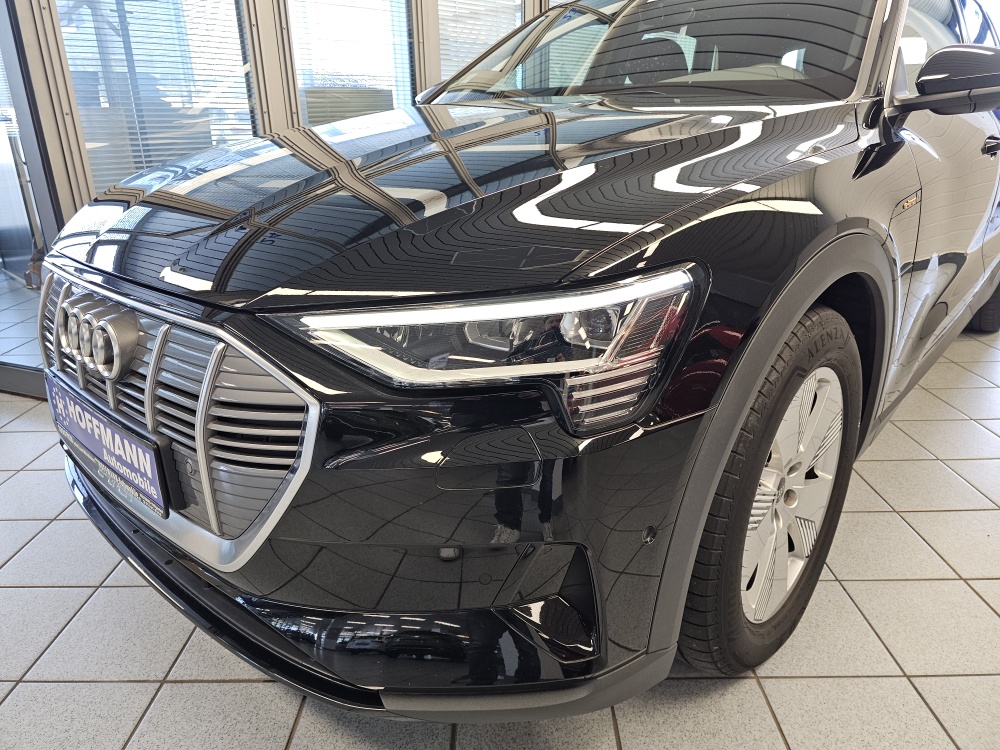 Audi e-tron bei Hoffmann Automobile in Wolfsburg kaufen und sofort mitnehmen - Bild 31