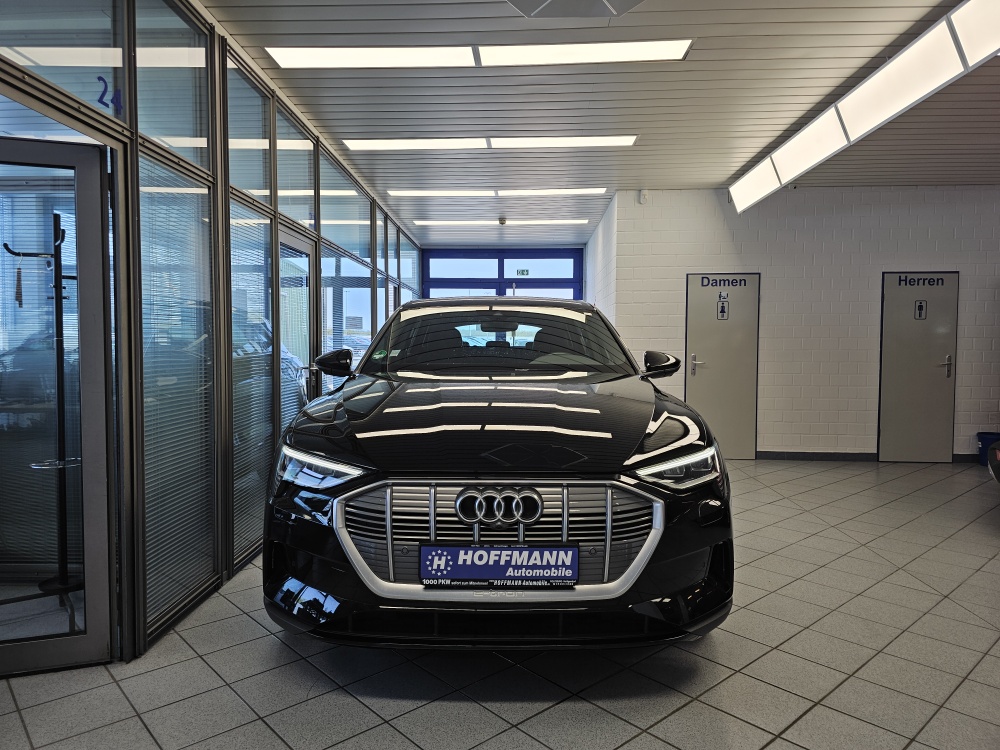 Audi e-tron bei Hoffmann Automobile in Wolfsburg kaufen und sofort mitnehmen - Bild 32