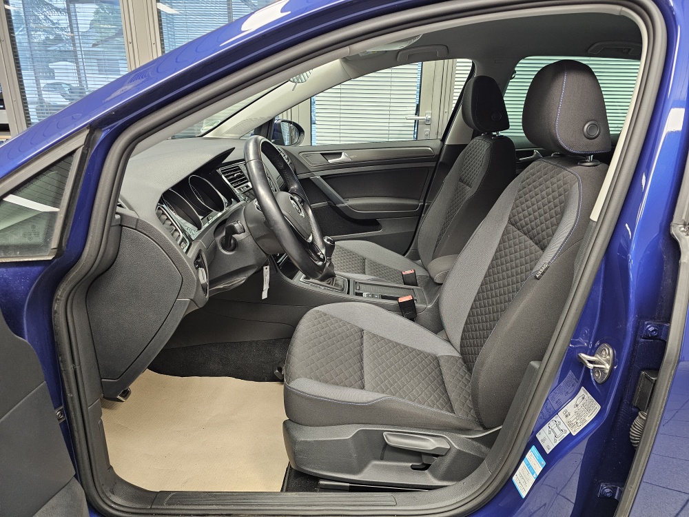 VW Golf bei Hoffmann Automobile in Wolfsburg kaufen und sofort mitnehmen - Bild 23