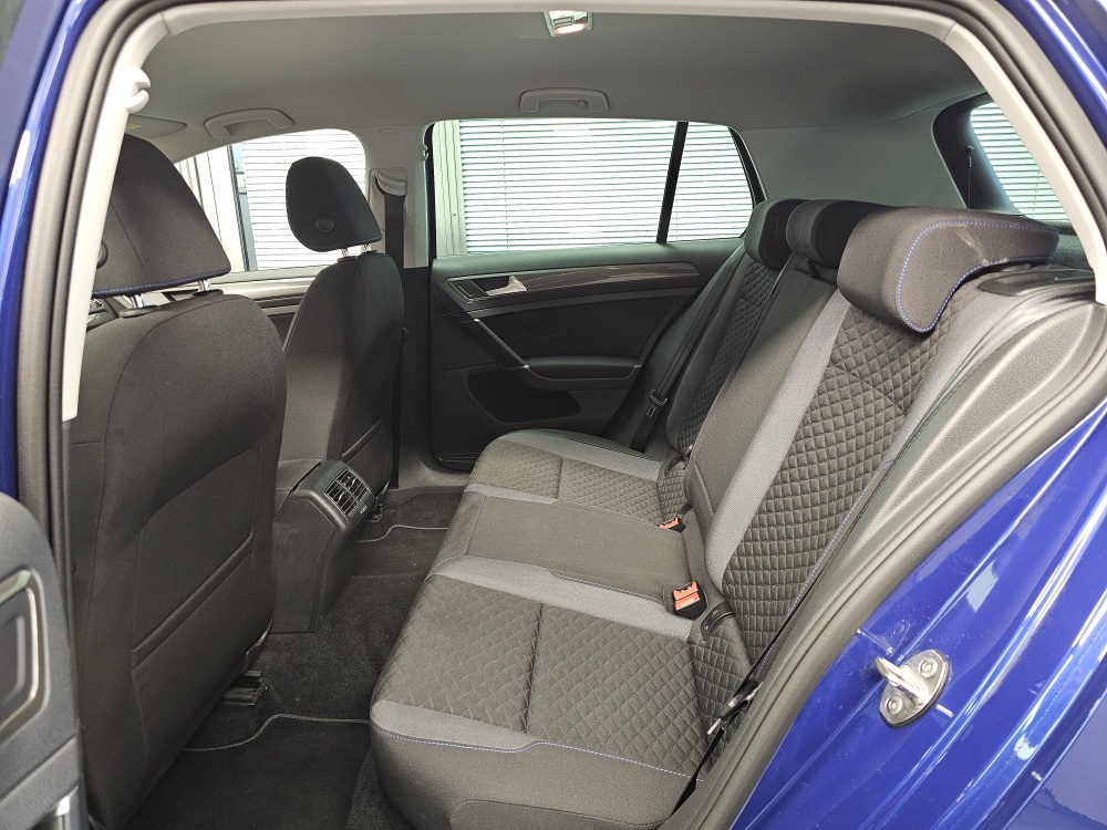 VW Golf bei Hoffmann Automobile in Wolfsburg kaufen und sofort mitnehmen - Bild 6