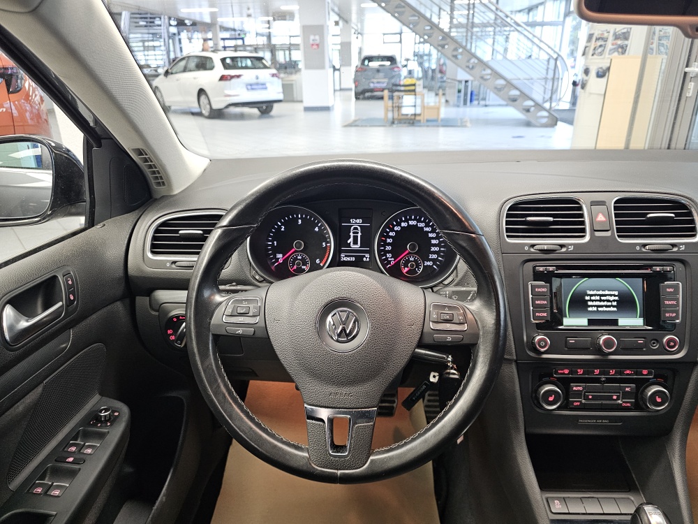 VW Golf Variant bei Hoffmann Automobile in Wolfsburg kaufen und sofort mitnehmen - Bild 14