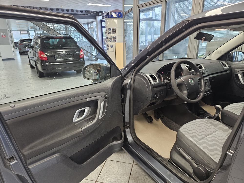 Skoda Fabia bei Hoffmann Automobile in Wolfsburg kaufen und sofort mitnehmen - Bild 14