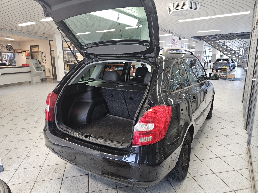 Skoda Fabia Combi bei Hoffmann Automobile in Wolfsburg kaufen und sofort mitnehmen - Bild 2