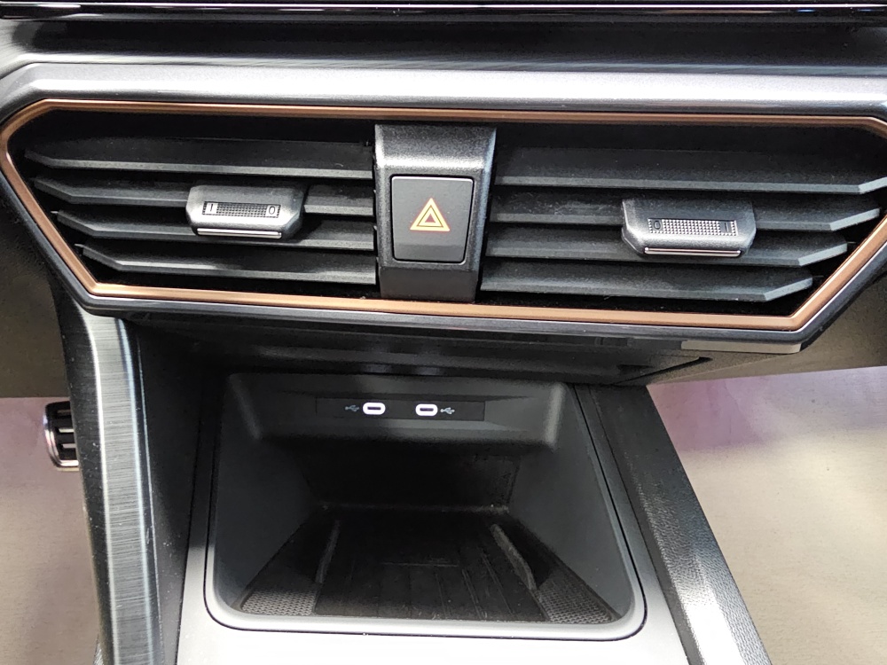 Cupra Formentor bei Hoffmann Automobile in Wolfsburg kaufen und sofort mitnehmen - Bild 10