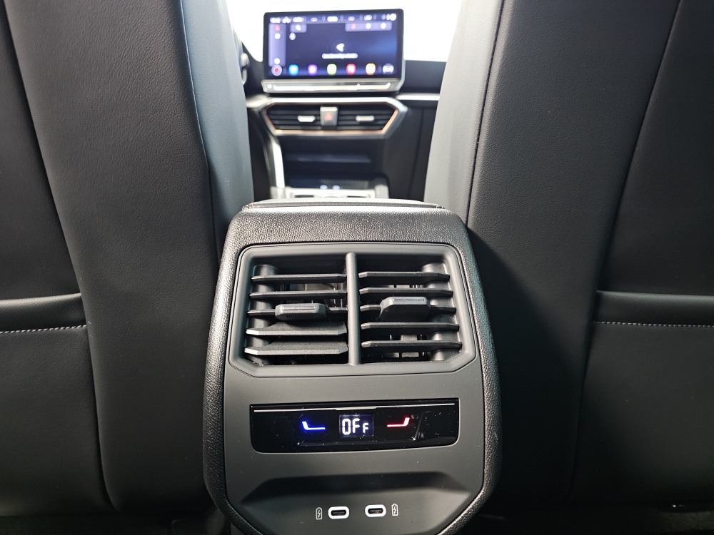 Cupra Formentor bei Hoffmann Automobile in Wolfsburg kaufen und sofort mitnehmen - Bild 7