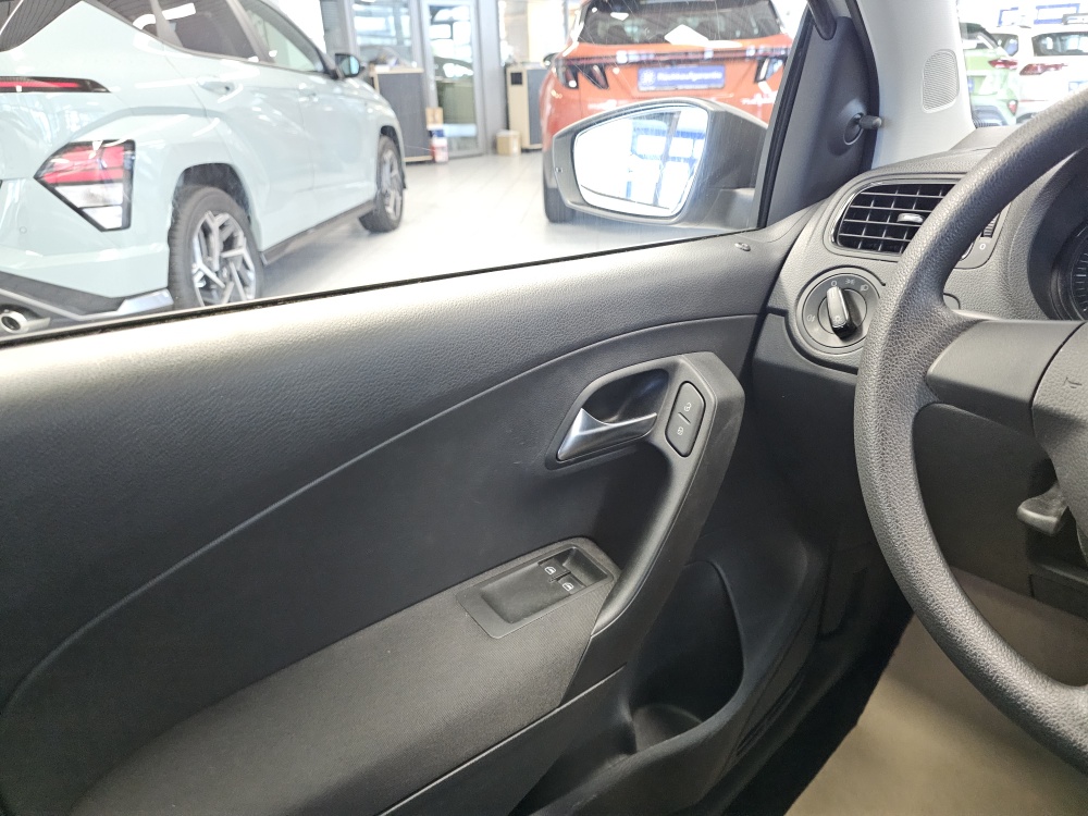 VW Polo bei Hoffmann Automobile in Wolfsburg kaufen und sofort mitnehmen - Bild 8