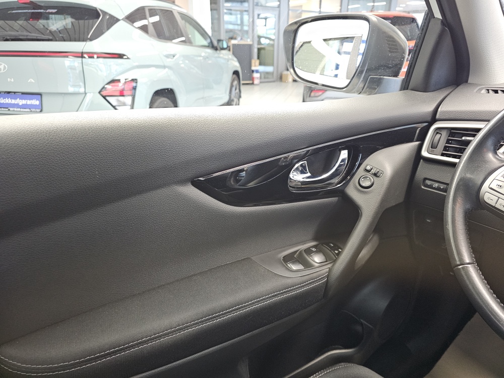 Nissan Qashqai bei Hoffmann Automobile in Wolfsburg kaufen und sofort mitnehmen - Bild 16