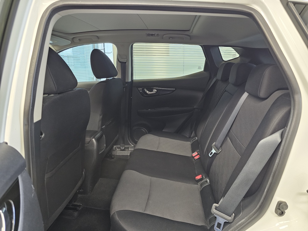 Nissan Qashqai bei Hoffmann Automobile in Wolfsburg kaufen und sofort mitnehmen - Bild 6