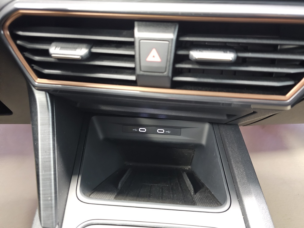 Cupra Formentor bei Hoffmann Automobile in Wolfsburg kaufen und sofort mitnehmen - Bild 10