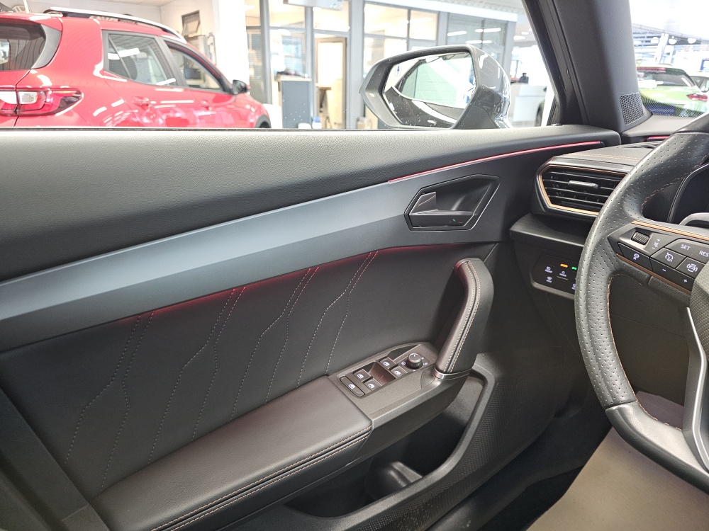 Cupra Formentor bei Hoffmann Automobile in Wolfsburg kaufen und sofort mitnehmen - Bild 25