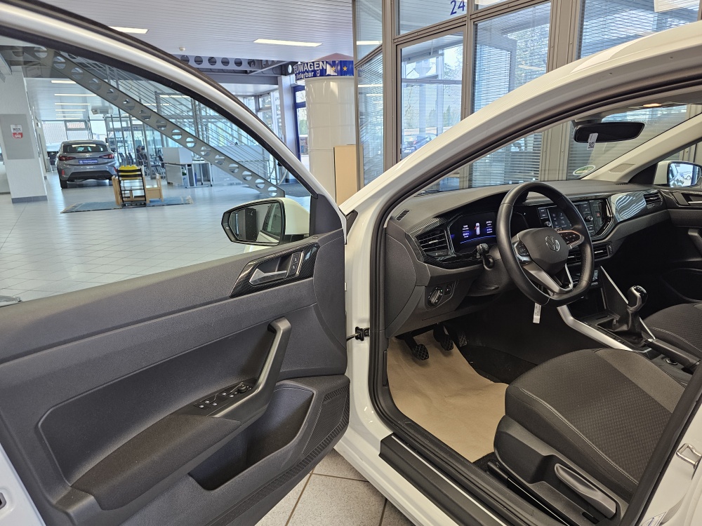 VW Polo bei Hoffmann Automobile in Wolfsburg kaufen und sofort mitnehmen - Bild 24