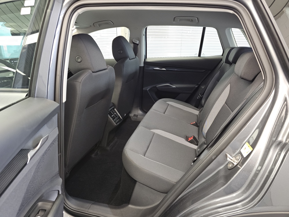 Skoda Elroq bei Hoffmann Automobile in Wolfsburg kaufen und sofort mitnehmen - Bild 4