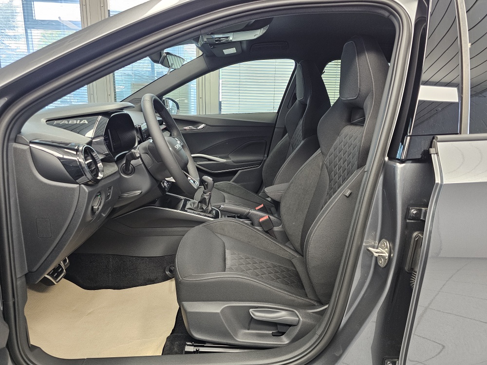 Skoda Fabia bei Hoffmann Automobile in Wolfsburg kaufen und sofort mitnehmen - Bild 21