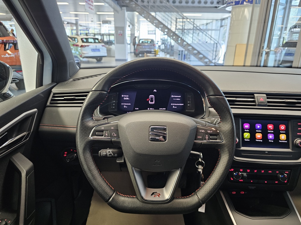 Seat Arona bei Hoffmann Automobile in Wolfsburg kaufen und sofort mitnehmen - Bild 19
