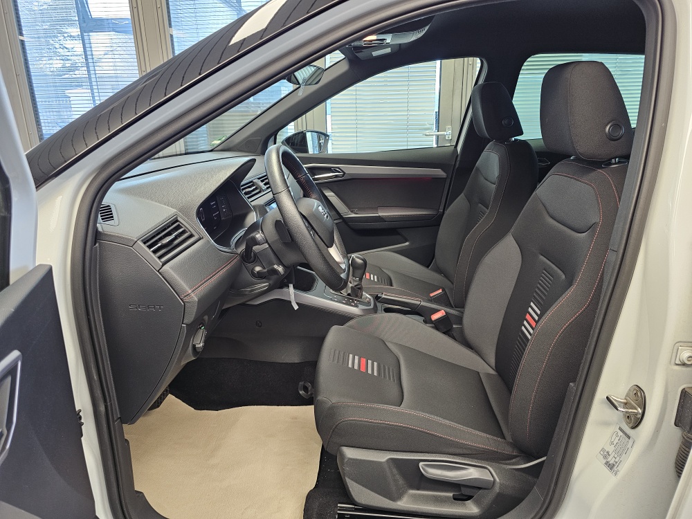 Seat Arona bei Hoffmann Automobile in Wolfsburg kaufen und sofort mitnehmen - Bild 22