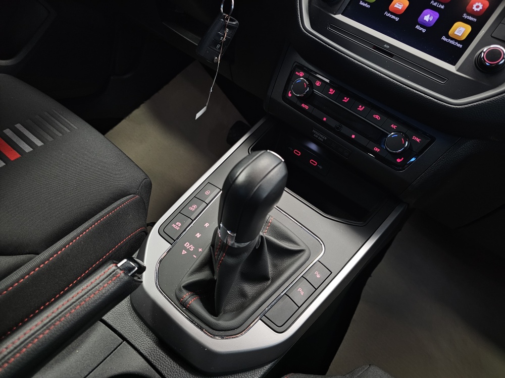 Seat Arona bei Hoffmann Automobile in Wolfsburg kaufen und sofort mitnehmen - Bild 6