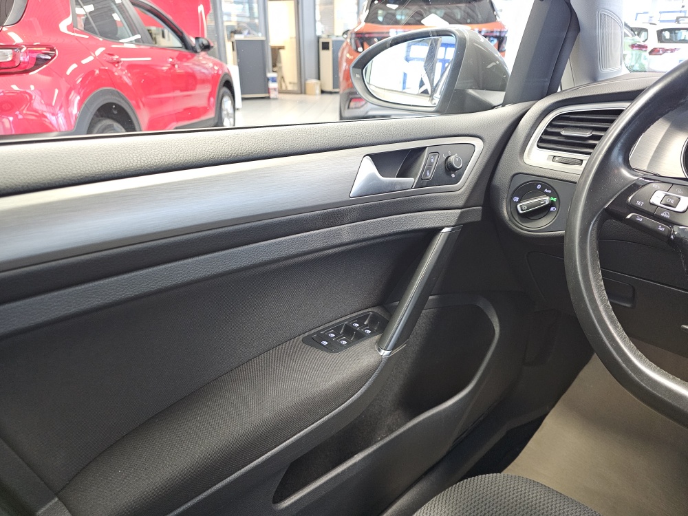 VW Golf Variant bei Hoffmann Automobile in Wolfsburg kaufen und sofort mitnehmen - Bild 15