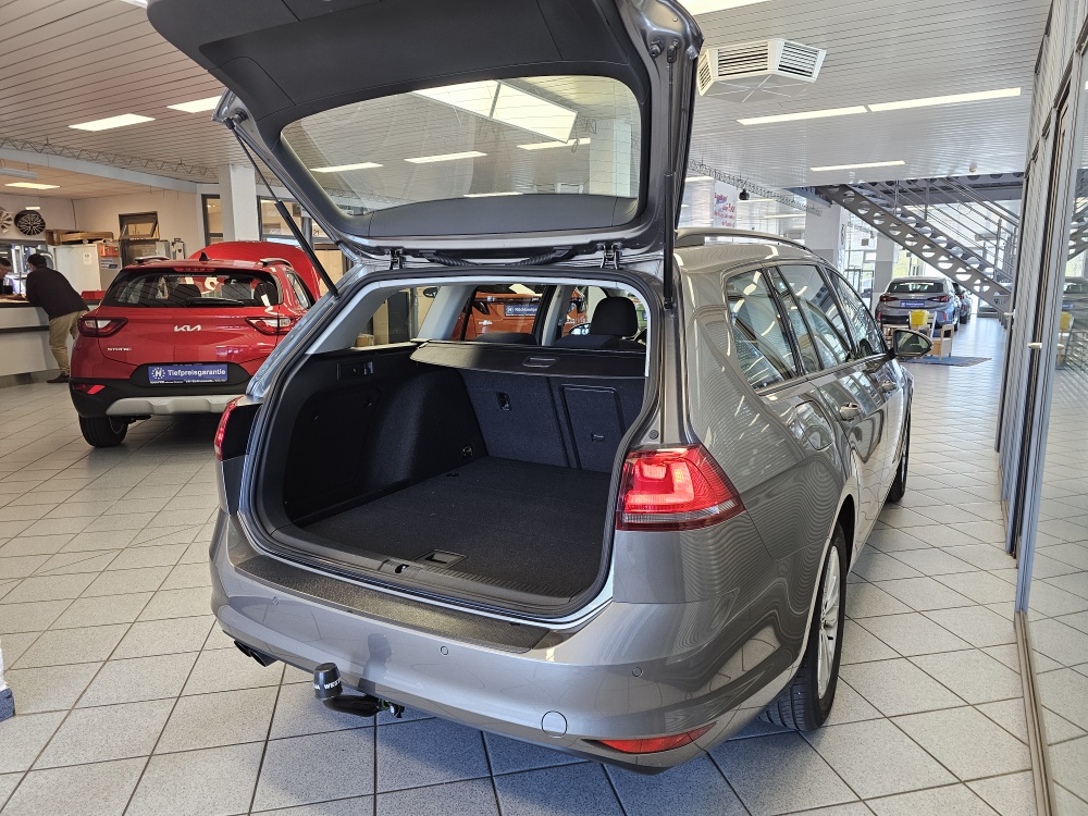 VW Golf Variant bei Hoffmann Automobile in Wolfsburg kaufen und sofort mitnehmen - Bild 2