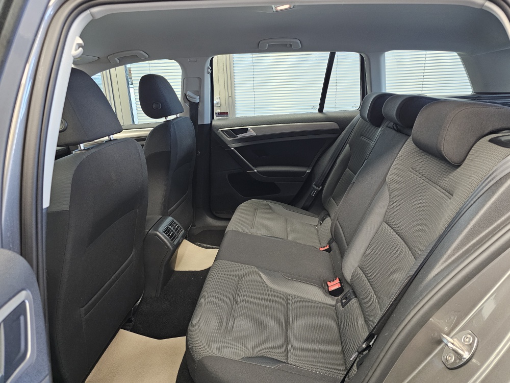 VW Golf Variant bei Hoffmann Automobile in Wolfsburg kaufen und sofort mitnehmen - Bild 5