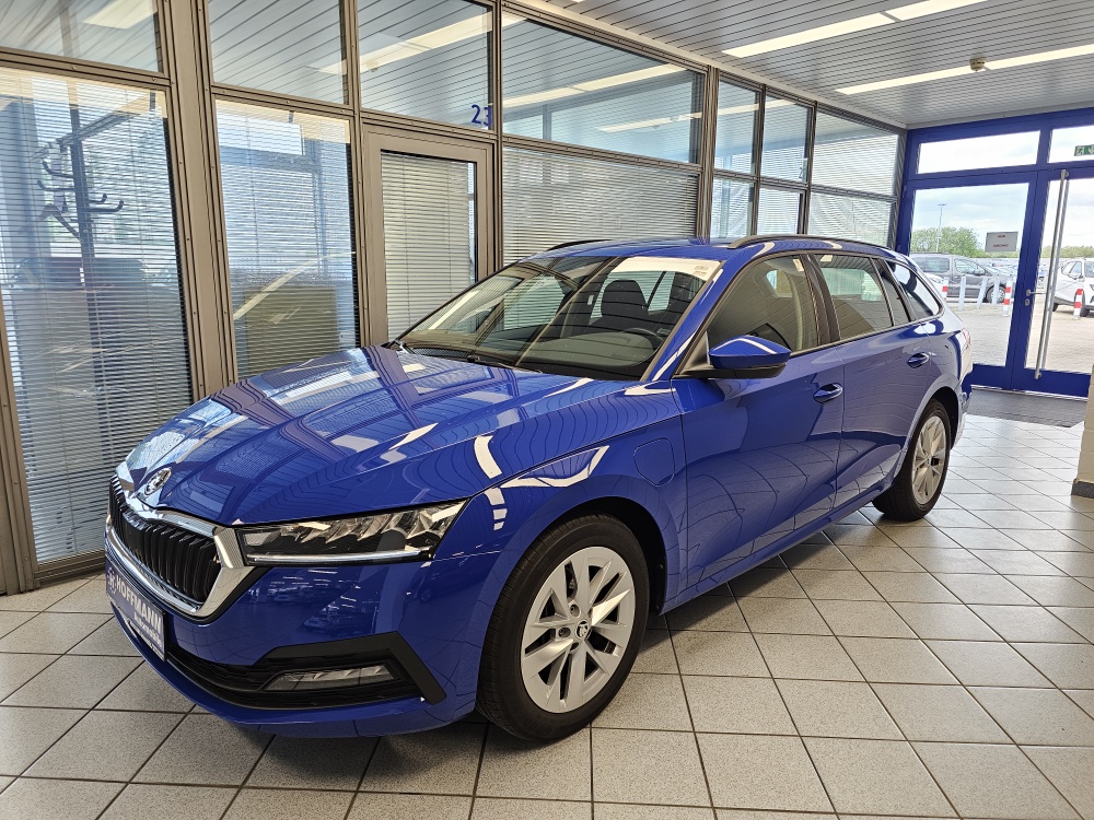 Skoda Octavia Combi Ambition für nur 22.400,- € bei Hoffmann Automobile in Wolfsburg kaufen und sofort mitnehmen