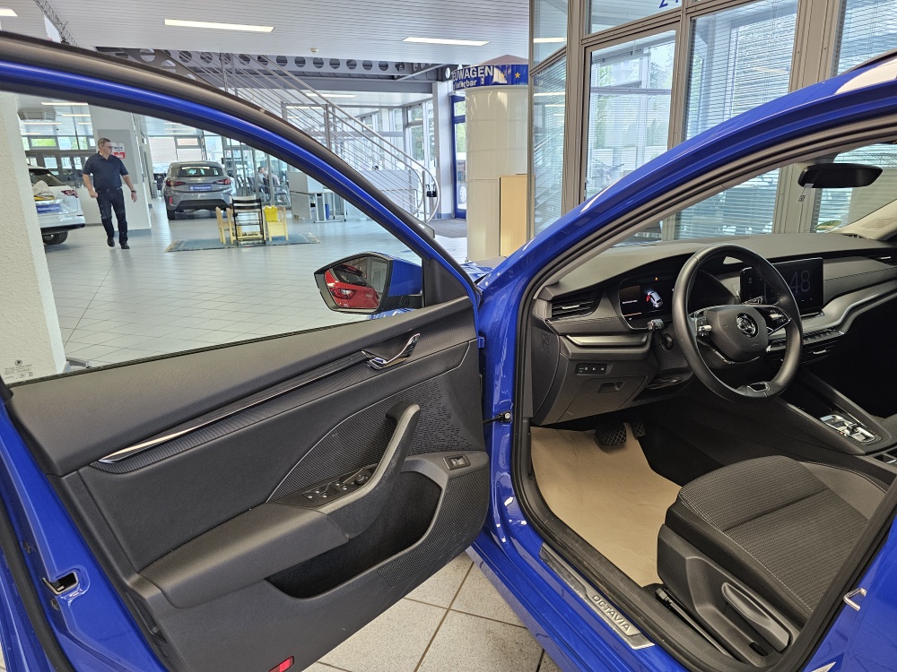 Skoda Octavia Combi bei Hoffmann Automobile in Wolfsburg kaufen und sofort mitnehmen - Bild 25